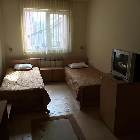 Otel семеен плаза