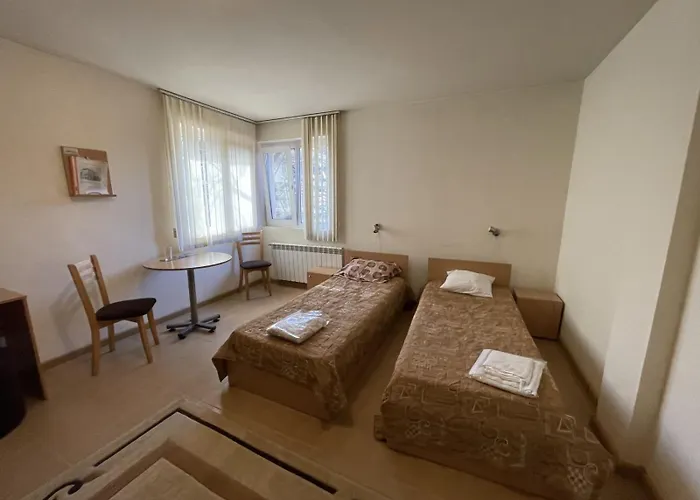 семеен плаза *