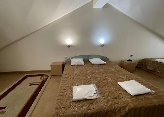 семеен плаза