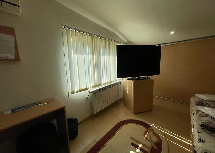 Hotel семеен плаза Ruse