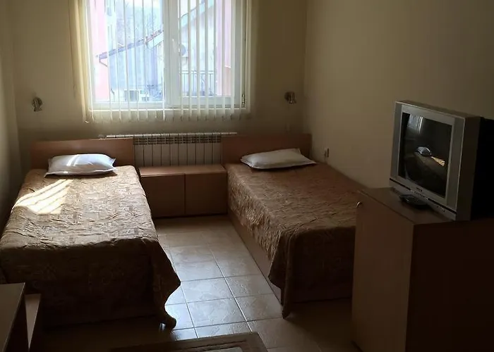 Hotel семеен плаза